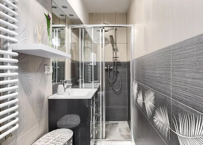 - Goralska Bajka, Przy Krupowkach *